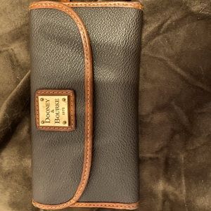 Dooney and Bourke wallet